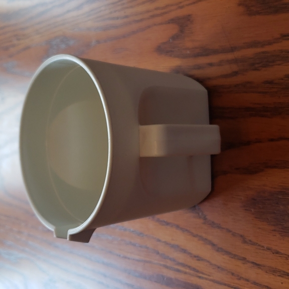 Tupperware Sugar Bowl - Picture 3 of 6